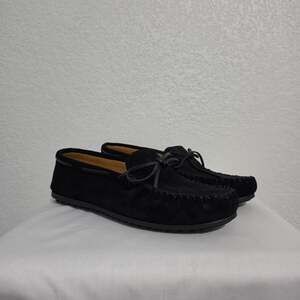 Minnetonka Loafer Moccasins Driving Shoes men's size 11 Black Suede Classic